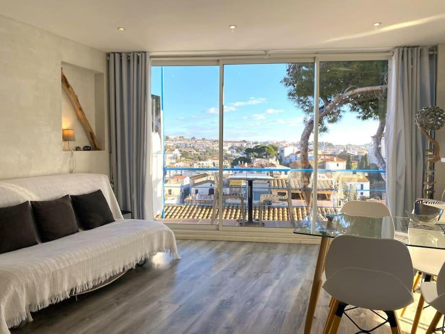 Tusquets - Apartamento Con Vistas Al Mar 卡达克斯 外观 照片